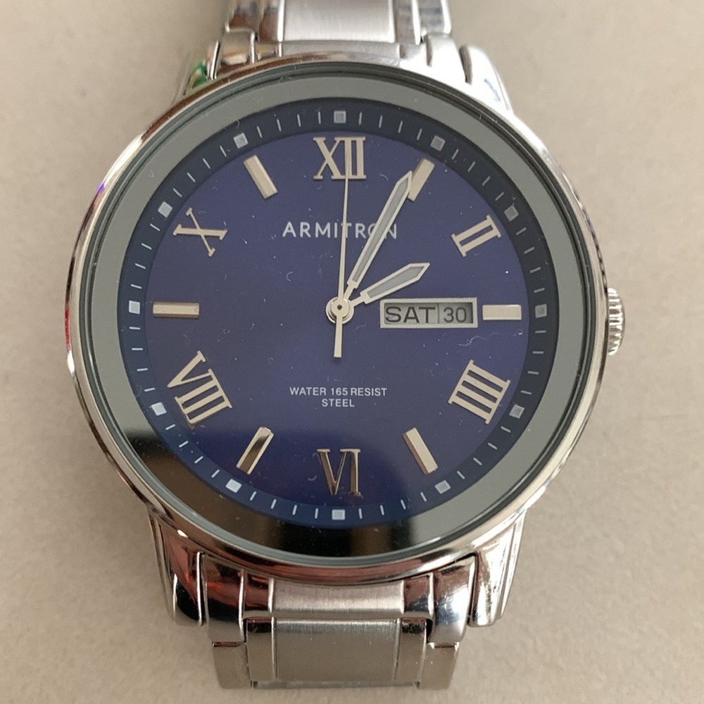 Stainless steel menβs watch - Picture 2 of 9